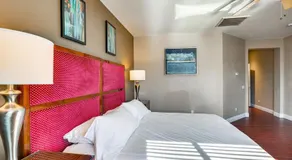 Golf, Relax and Explore at this Vegas Stay with golf course access - Image 2