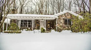 Mountain Road Lodge - Image 4