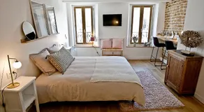 Meublé de tourisme, Les chambres du Beffroi - Image 2