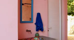 Whale Tales Hostel - Image 5