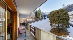 Nev 404 Centrally located 6 pax apartment and garage - Image 5