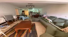شاليه 3 غرف قريه بلومار الدوم عائلات للإقامة يطلب موافقه امنيه قبل 48 ساعه من الاقامه - توجد مصاريف لبوابة القرية - استهلاك الكهرباء على العميل - Image 2