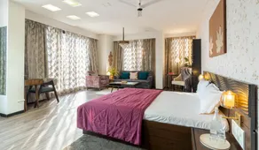 Hill Top Hideaway Spacez Luxury Pool Villa - Image 2