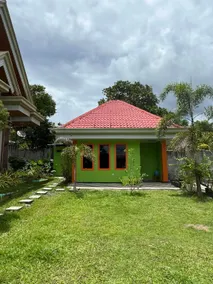 LobocAirbnb Travellers Inn - Image 5