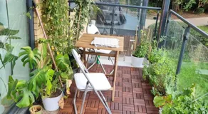 Bright spacious apartment in the park - Image 2
