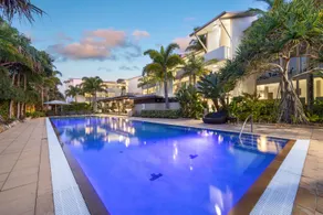 Penthouse with Rooftop and Spa - 3 BR Bali Resort in Kingscliff 1324 - Image 3