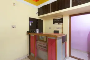 SPOT ON 43912 3star Guest House - Image 3