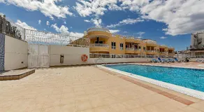 Ocean Pearl Apartment - Image 2