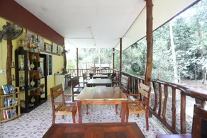 Mata Guesthouse - Image 2