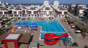 Kıbrısın gözdesi Long Beach de Havuz manzaralı stüdyo daire - Image 4