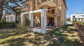 La Gola, private garden with beach access, refurbished - Image 3