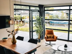 Modern Holiday Home Near the Loosdrechtse Plassen - Image 3