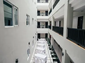 Alpha Hotel - Image 5