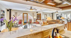 Aspen Townhouse West Unit 1, Fully Renovated and Steps from Downtown - Image 2