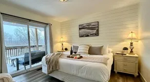 Beautiful tranquil centrally located condo - Image 2