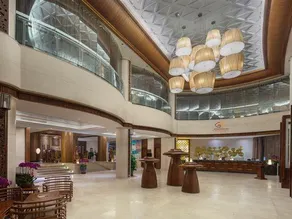 Sanya Bay Asgard Seaview Hotel - Image 5
