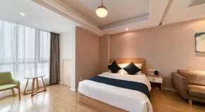 五悦悦心酒店上饶万力时代金龙岗青年艺术街区店 Wuyue Yuexin Hotel Shangrao Wanli Times Golden Dragon Hill Youth Art District Branch - Image 1