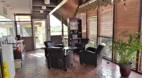 Red Carpet Inn - Image 5