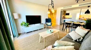 Appartement avec piscine, internet haut débit et jardin | Vue plage - Image 2