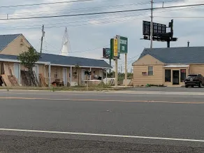 OYO Economy Inn - Image 4