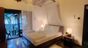 Red Sun Beach Villa Kosgoda - Image 2