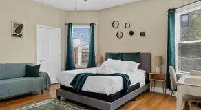 FIFA! Direct Train to Gillette - Spacious Modern 3BR - FREE Parking - Heart of Boston - Image 2