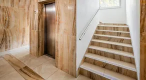 SpaTown Promenade Apartment - Image 3