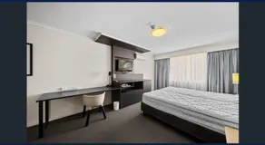 convenient spot in the city - Image 5
