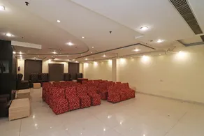11629 Hotel Sunshine Inn - Image 3