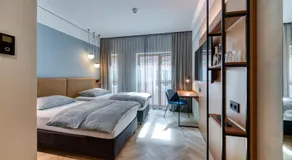 Stadthotel Neumarkt Mitte - Image 2