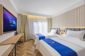 Super 8 Select Hotel (Beijing Nanluoguxiang Subway Station Branch) - Image 2