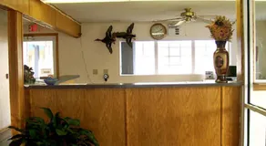 American Inn and Suites White Hall - Image 4