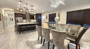 The Villa Orlando College Park Sleeps16 - Monthly Stays - Image 3