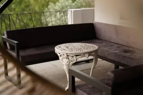 Stoneville - A Jungle Retreat - Image 5