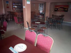 Sirlo Hotel - Image 5