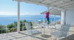 Seafront Paradise - Image 3