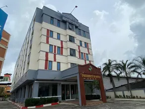 SR Hotel - Image 3
