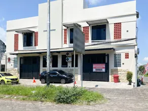 Modern Stay near Roxy Mall Jember RedPartner - Image 3