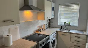 Derby House- 2 Bedrooms-Free Parking- Tv and Wifi - Image 2