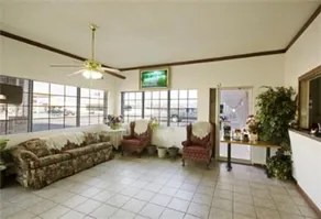 Executive Inn Muldrow - Image 3