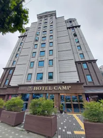 Camp Hotel - Image 4