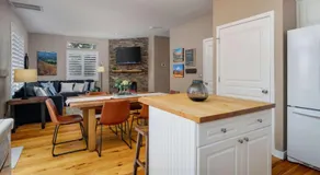 Beaverton Creek Cottage - Image 3