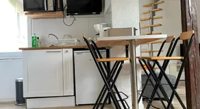 Authentic Loft - 10 min to the city center - Image 4