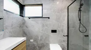 Executive Suite - Image 2