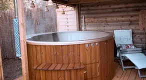 Cabane au style scandinave et son bain nordique - Image 3