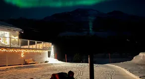 Cozy home near Tromsø close to the sea and mountain's - Image 4
