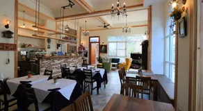 La Fleur BnB & Restaurant - Image 5