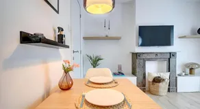 - Le Cocoune - Cosy & Cute Flat - Image 2