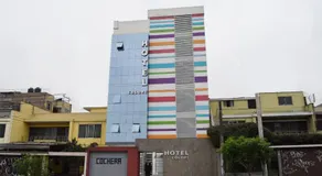 Hotel Colors Canada - Image 3