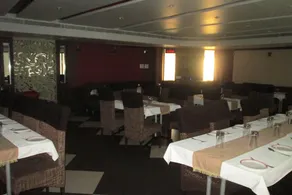 Hotel Grand Amba - Image 5